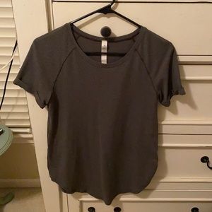 Lululemon green top size 2